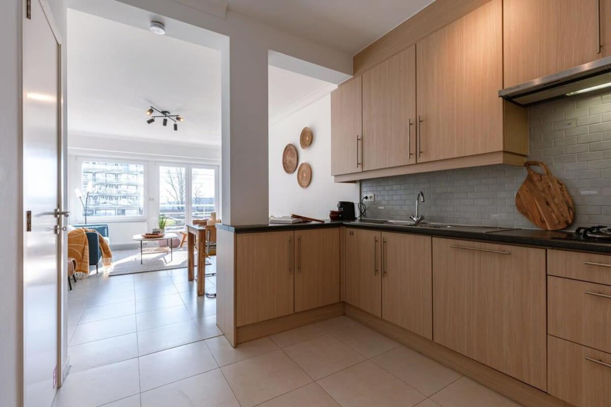 Huswell - Lovely, Sunny Flat Just Near The Beach And The Sea Остенде Екстериор снимка